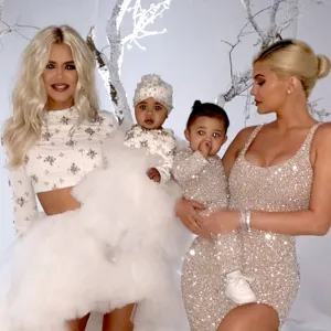 kourtney-kardashain-kylie-jenner-matching-christmas-eve