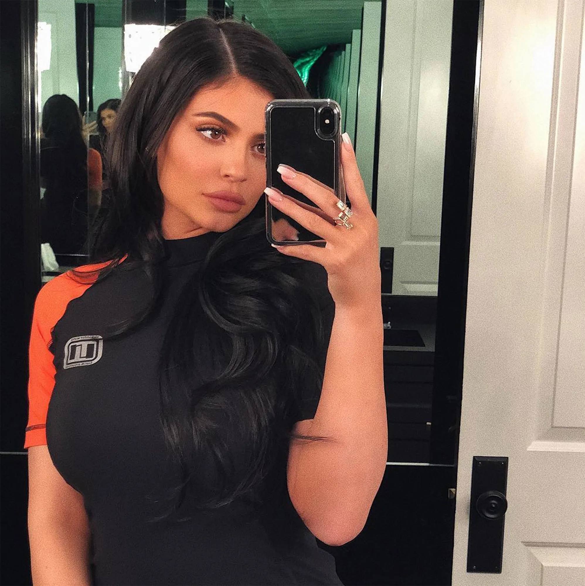 Kylie Jenner Just Went For Her Brightest, Boldest Hair Color Yet