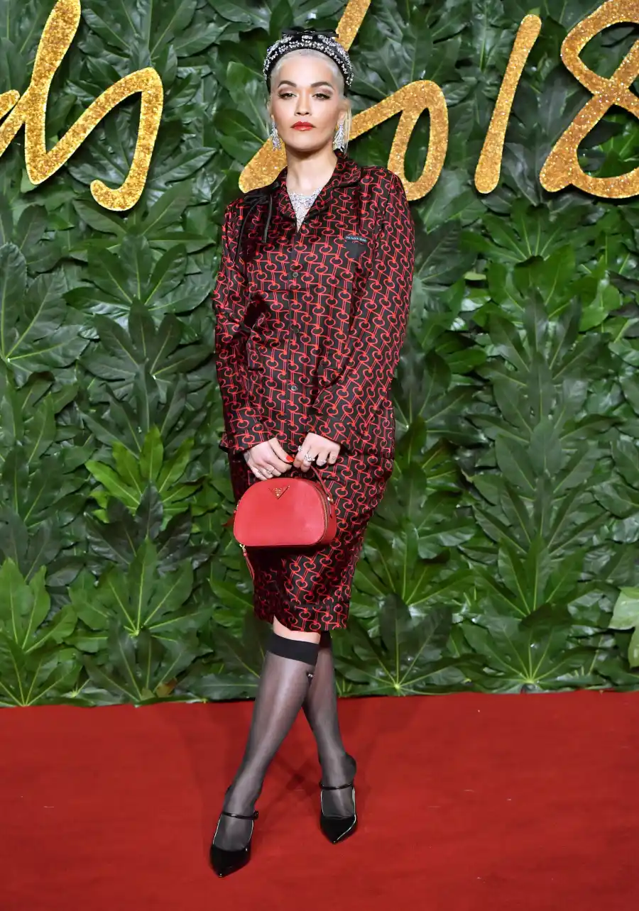 rita-ora-red-and-black-pattern-dress