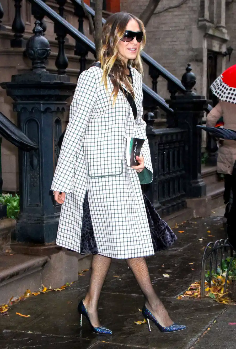 sarah-jessica-parker-checkered-coat