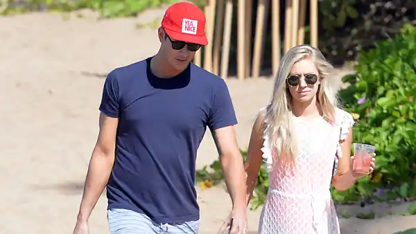 Arie-Luyendyk-Jr-Lauren-Burnham-Hawaiian-Honeymoon-Photos