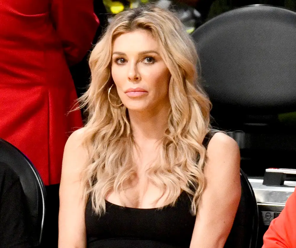 Brandi-Glanville-defend-butt-selfie