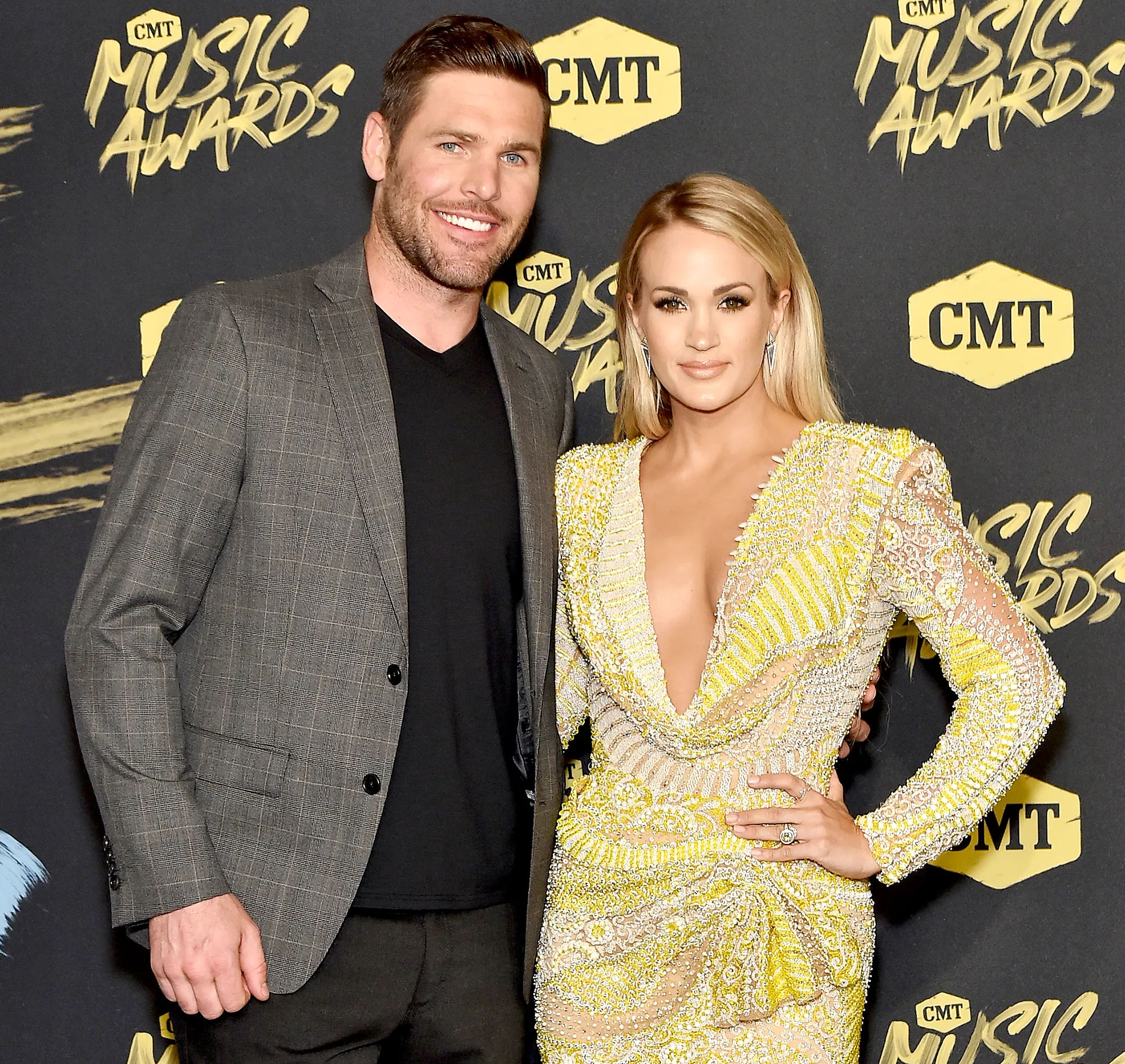 CARRIE-UNDERWOOD-Mike-Fisher-baby