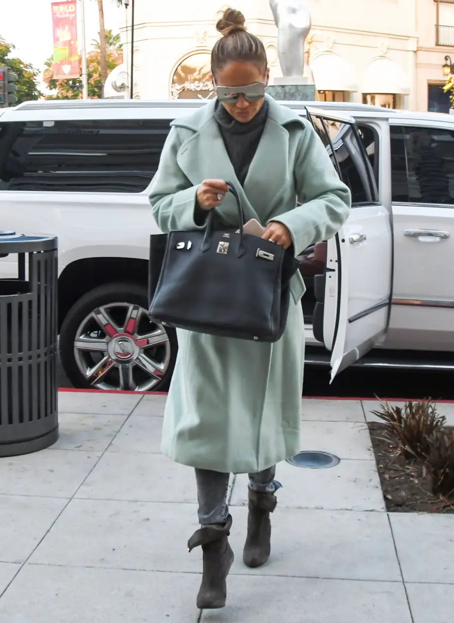 Celebs Rocking Winter Coats Are Here With Your Cold-Weather Outfit Inspiration