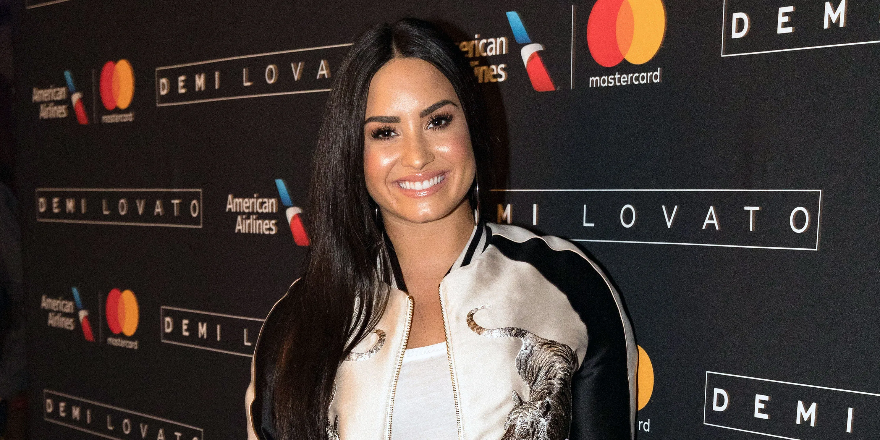 Demi-Lovato-Celebrates-6-Months-of-Sobriety