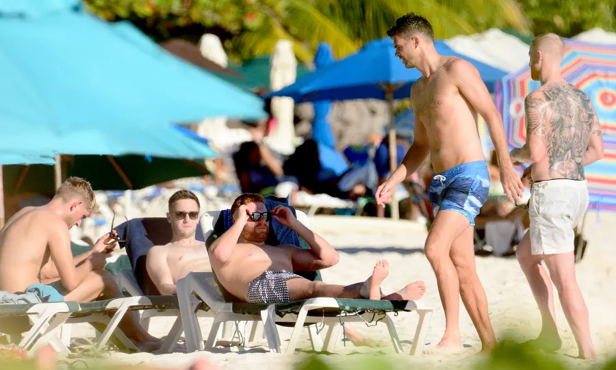 England-Cricket-Team-shirtless-barbados