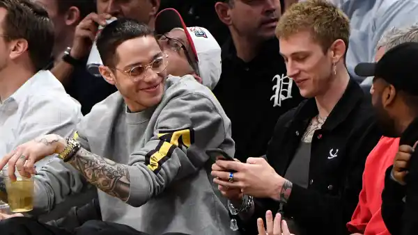 Pete Davidson, machine gun kelly