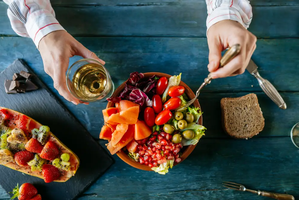 woman eating salad