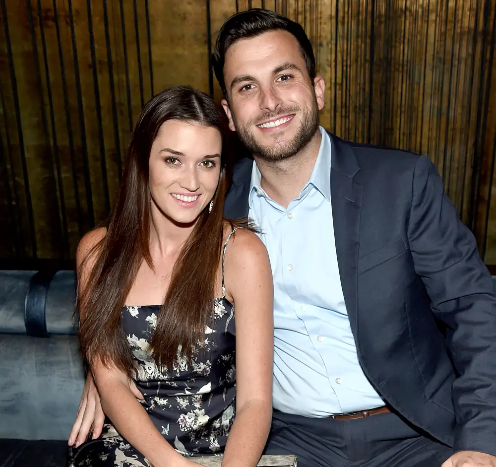 Jade-Roper-Tanner-Tolbert-expecting