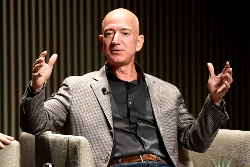 Amazon CEO Jeff Bezos’ Divorce and Cheating Scandal: Everything We Know So Far