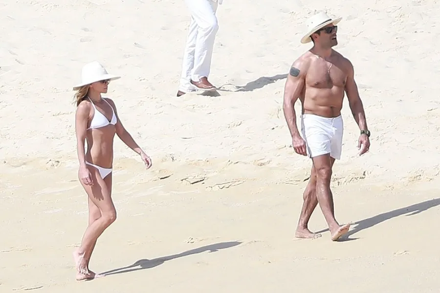Kelly Ripa Mark Consuelos Cabo San Lucas Mexico Beach Bikini