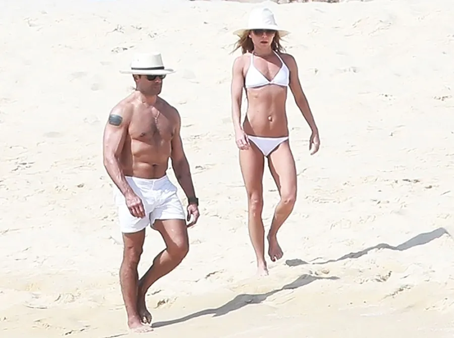 Kelly Ripa Mark Consuelos Cabo San Lucas Mexico Beach Bikini