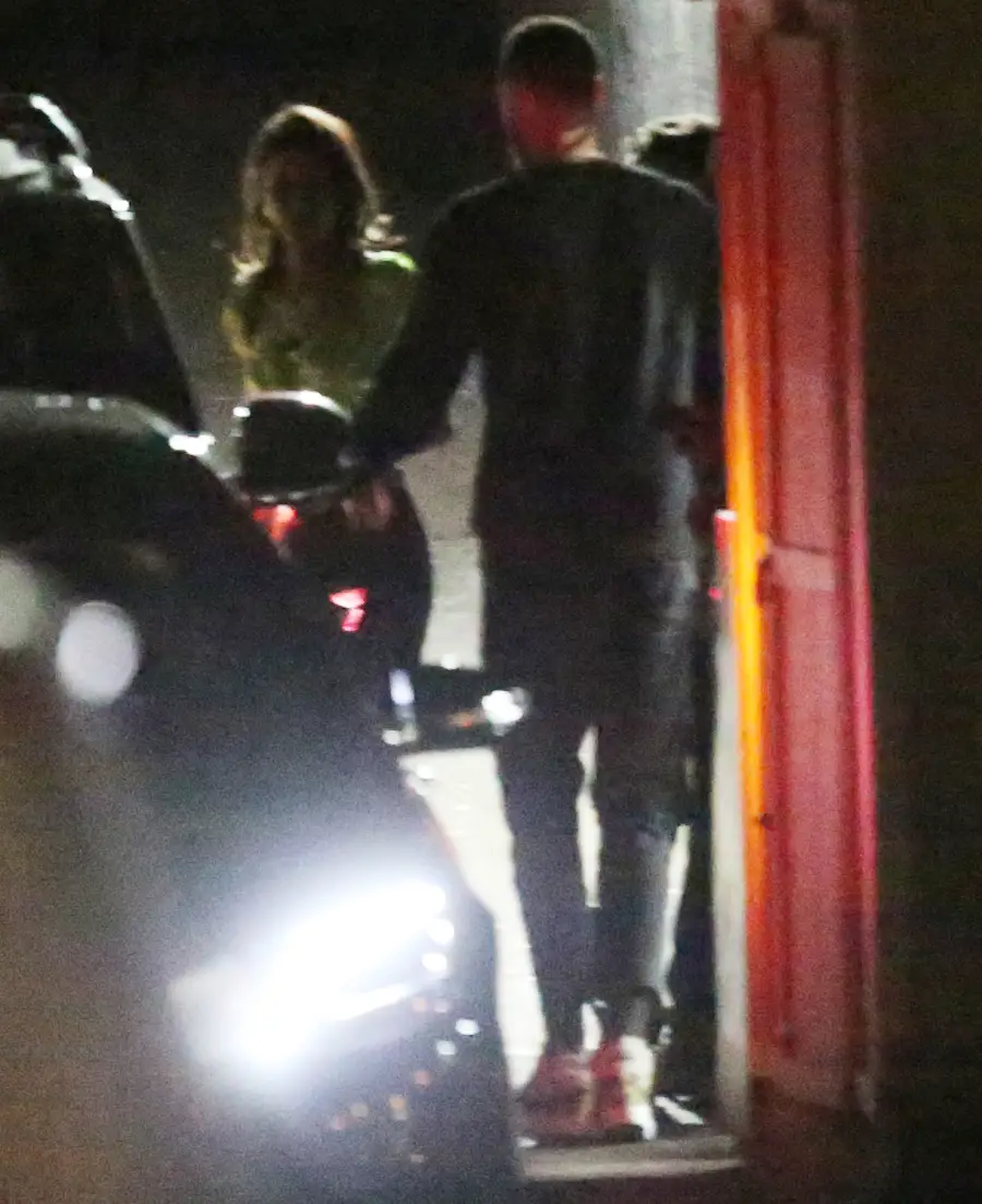 Kendall-Jenner-Ben-SImmons-drake-new-years-eve-party