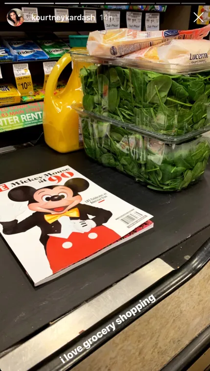 Kourtney-Kardashian-grocery-shopping