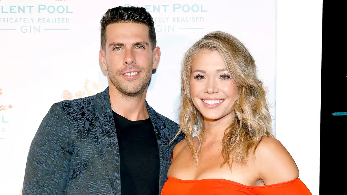 Krystal-Nielson-and-Chris-Randone-expecting