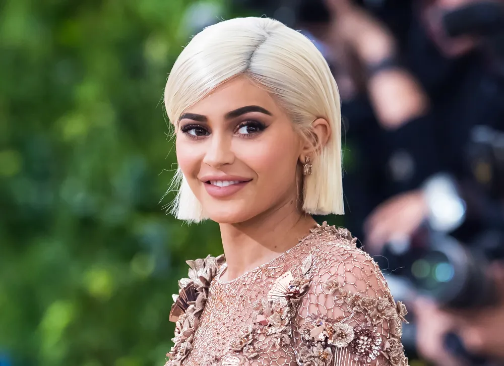 Kylie Jenner&rsquo;s 11-Month-Old Daughter, Stormi, &lsquo;Learning How to Walk&rsquo; in Adorable New Video: Watch
