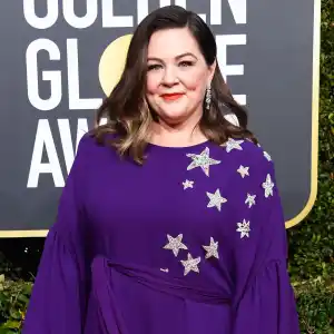 Melissa McCarthy golden globes 2019 Golden Globes 2019: Melissa McCarthy Was Handing Out Ham Sandwiches During the Ceremony