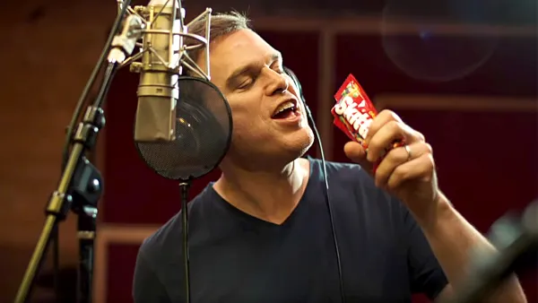 Michael-C.-Hall-in-that-Skittles-Broadway-musical