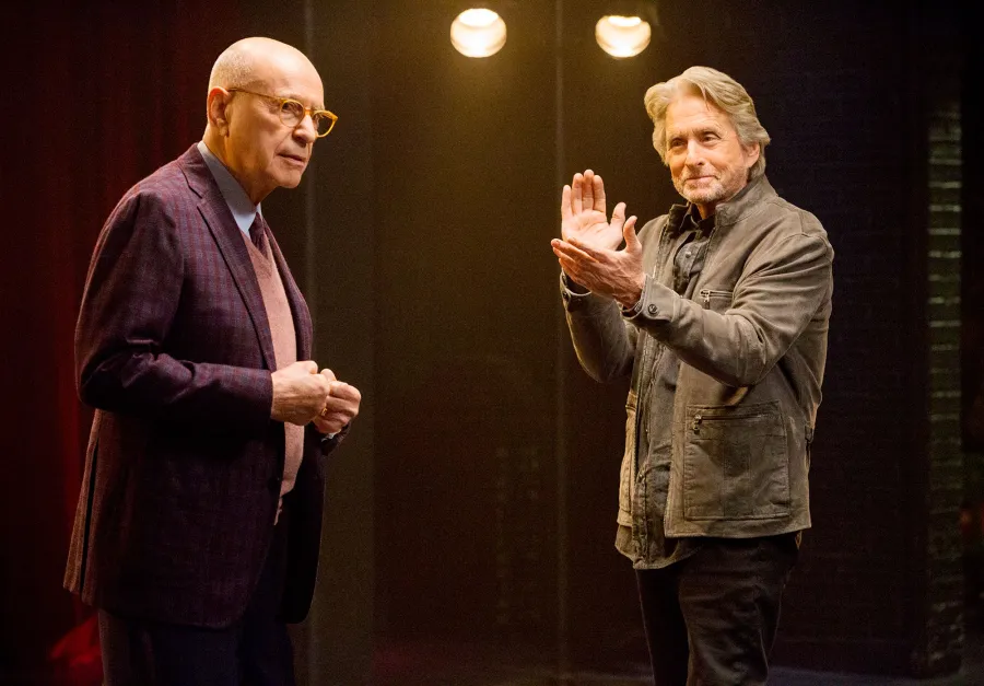 Alan Arkin, Michael Douglas THE KOMINSKY METHOD