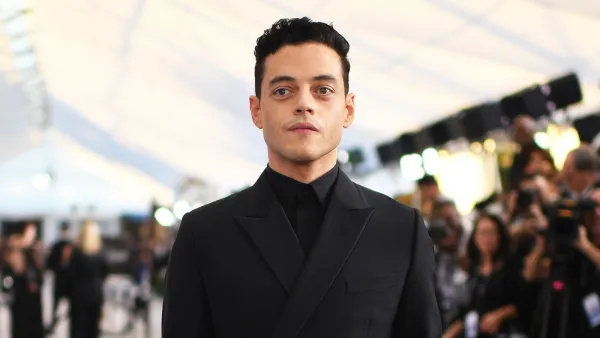 Rami Malek Recalls Snagging 'Gilmore Girls' Role - and Delivering Pizzas