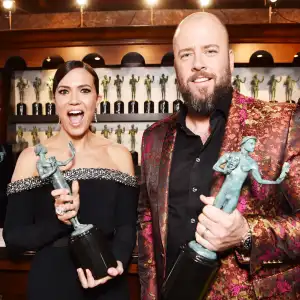 SAG Awards 2019 Inside Photos Mandy Moore Chris Sullivan