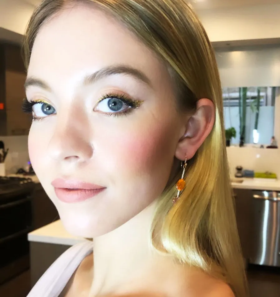 SAG Awards 2019 Stars Getting Ready Sydney Sweeney