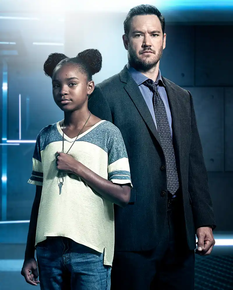 Saniyya-Sidney-and-Mark-Paul-Gosselaar-in-The-Passage