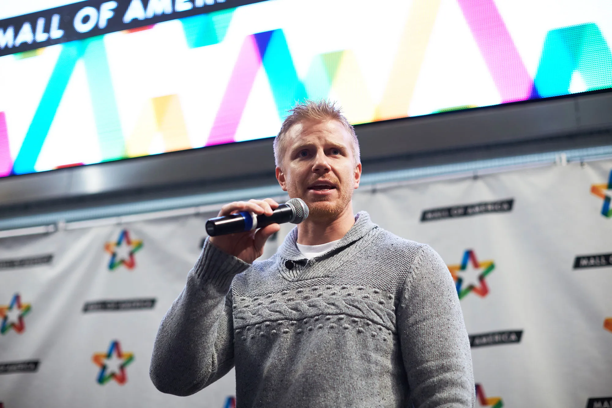 "The Bachelor" Sean Lowe Shades ‘Bachelor’ Contestants for ‘Quitting Your Job’ to Be Famous on Social Media