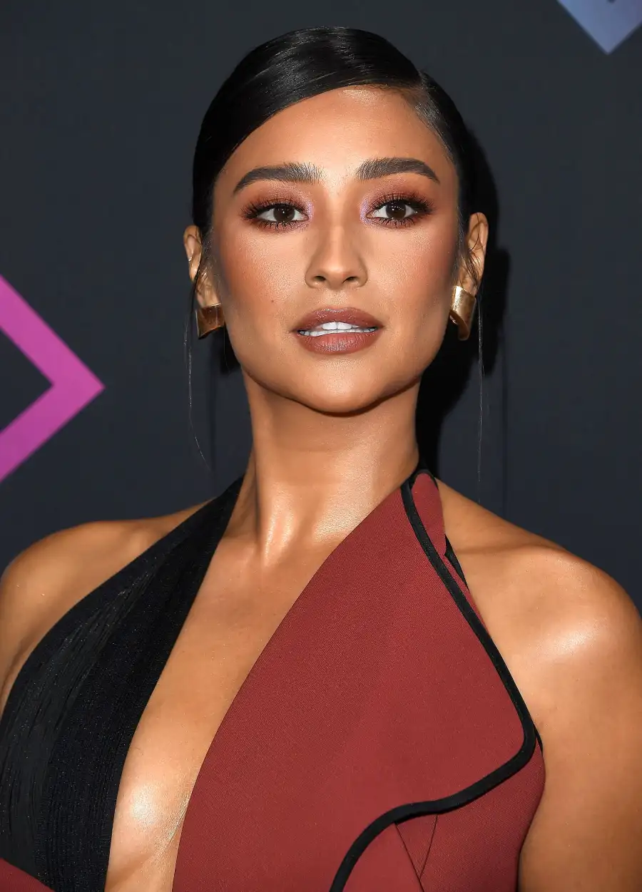 The Easy Makeup Trend Stars Can’t Get Enough Of