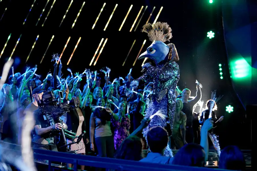 THE-MASKED-SINGER-Peacock