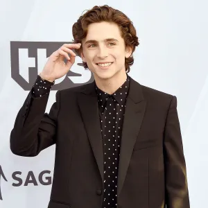 Timothee Chalamet Caught Reading SAG Awards 2019 During Opening Monologue