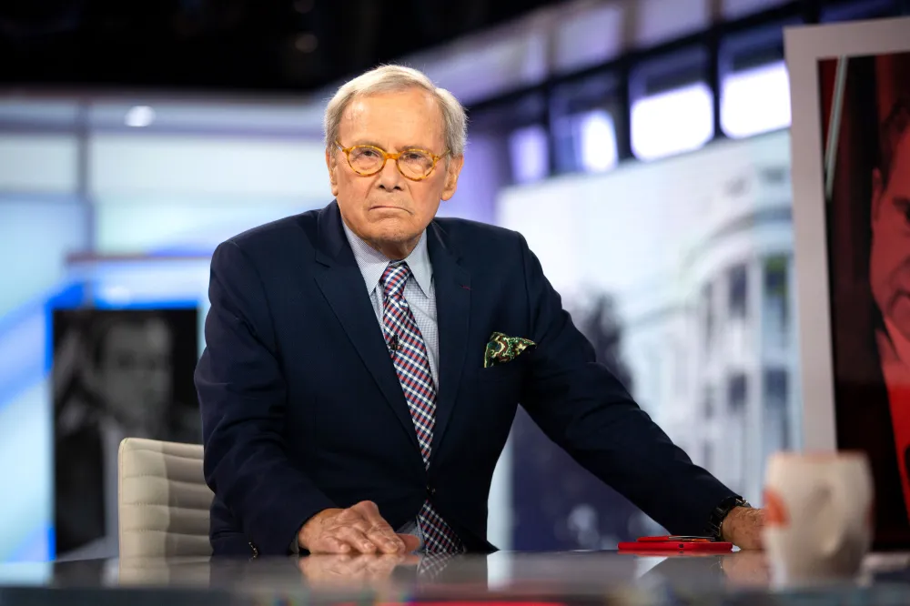 Tom Brokaw Apologizes for &lsquo;Meet the Press&rsquo; Comments About Hispanics