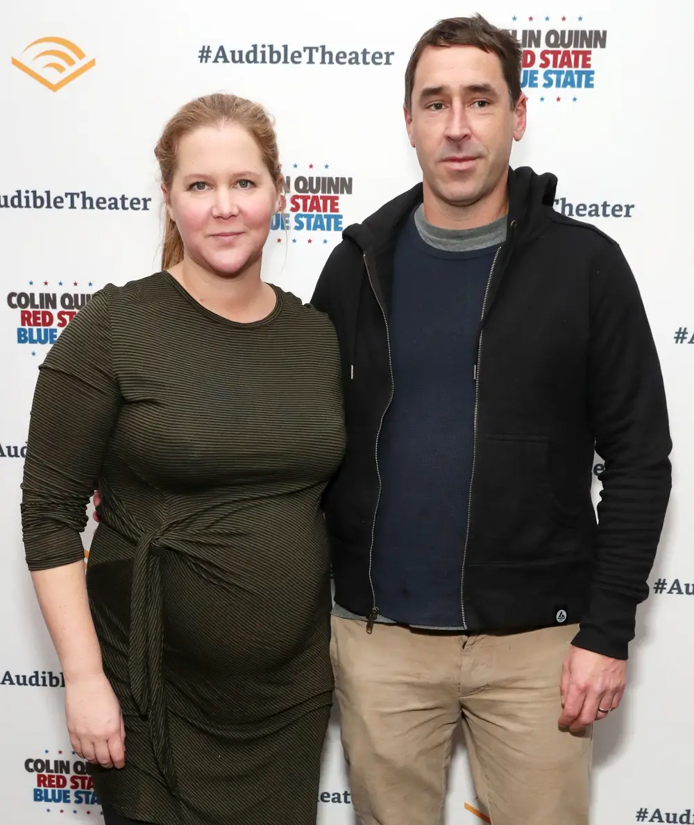Pregnant Amy Schumer Jokes She &lsquo;Couldn&rsquo;t Have Worn A Worse Bra&rsquo; With Red Carpet Maternity Look