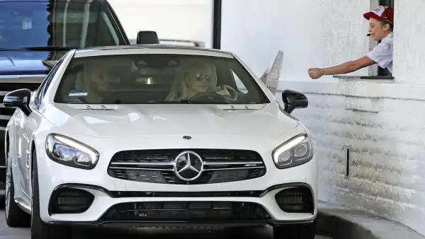 Britney Spears BF Sam Asghari Burgers After She Cancels Shows