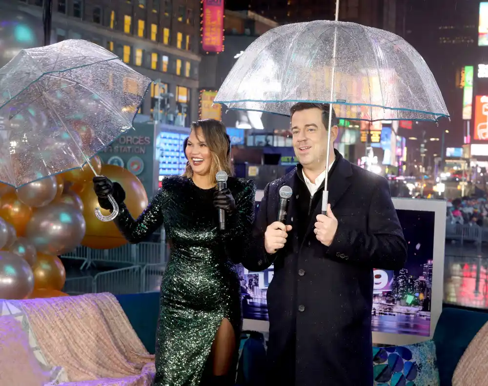 chrissy-teigen-umbrella-new-years-eve