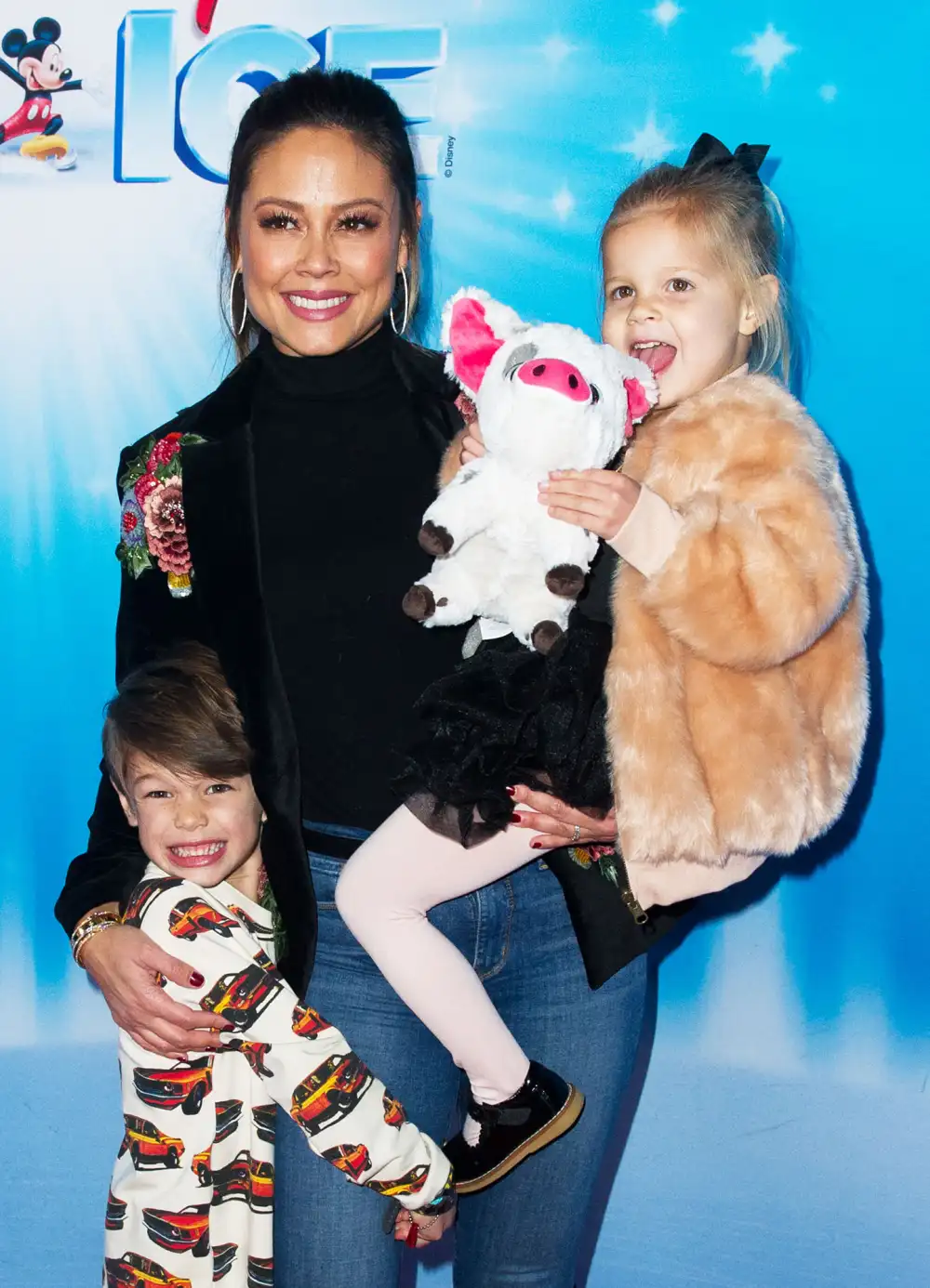 Vanessa Lachey Responds to Tweet Questioning Why Her Daughter Looks Like Nick Lachey&rsquo;s Ex Jessica Simpson