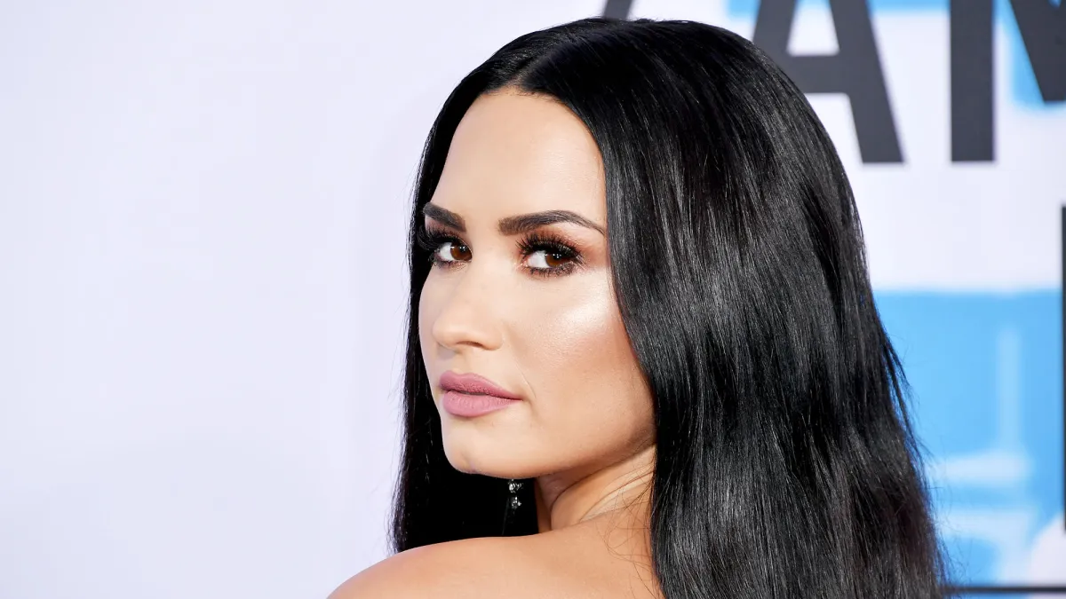 Demi Lovato Drinks Sparkling Cider on New Year’s Eve After Overdose