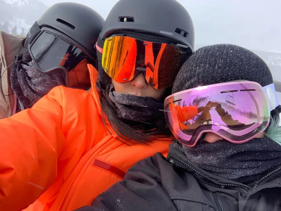 kendall-jenner-kourtney-kardashian-snowy-getaway-kylie-jenner