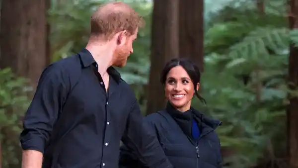 Meghan Markle¹s $120 Birdies Starling Slippers Are Back in Stock ‹ for Now