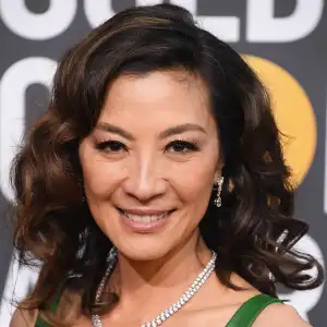 michelle yeoh 2019 golden globes makeup