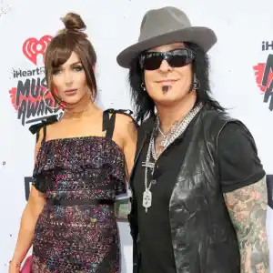 Nikki and Courtney Sixx pregnant