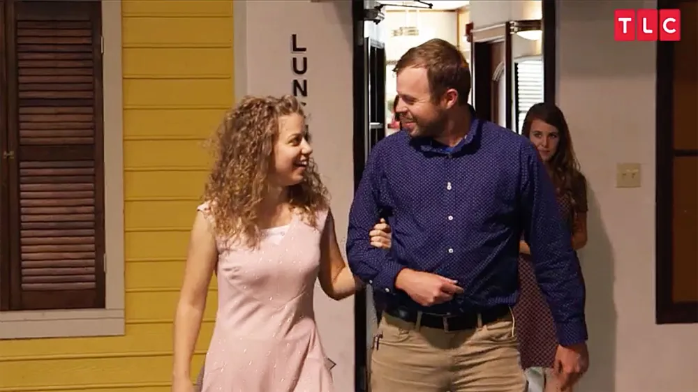 &lsquo;Counting On&rsquo; Sneak Peek: John David Proposes to Abbie