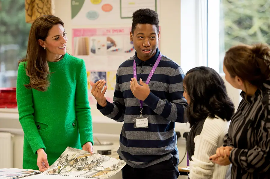Duchess-of-Cambridge-lavendar-primary-school