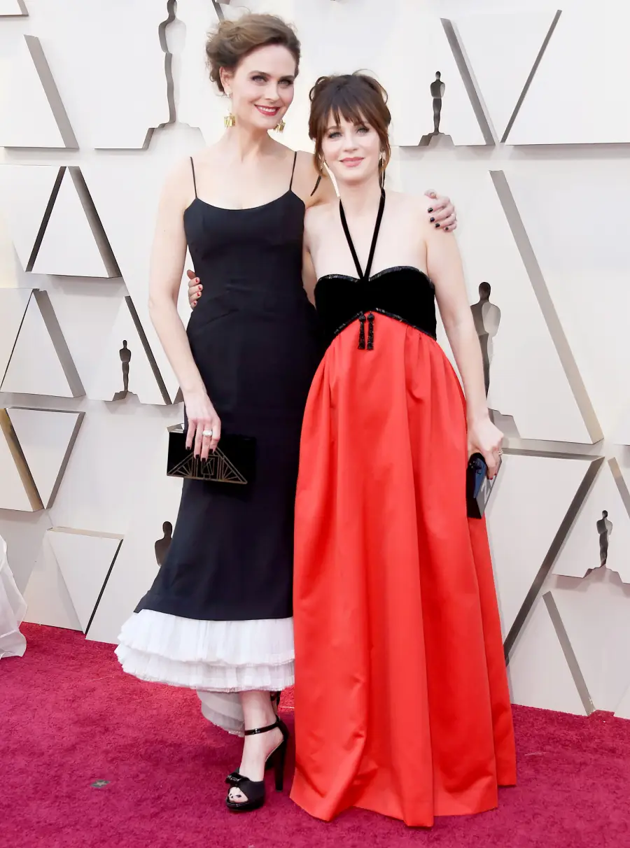 Emily-Deschanel-and-Zooey-Deschanel-oscars-2019
