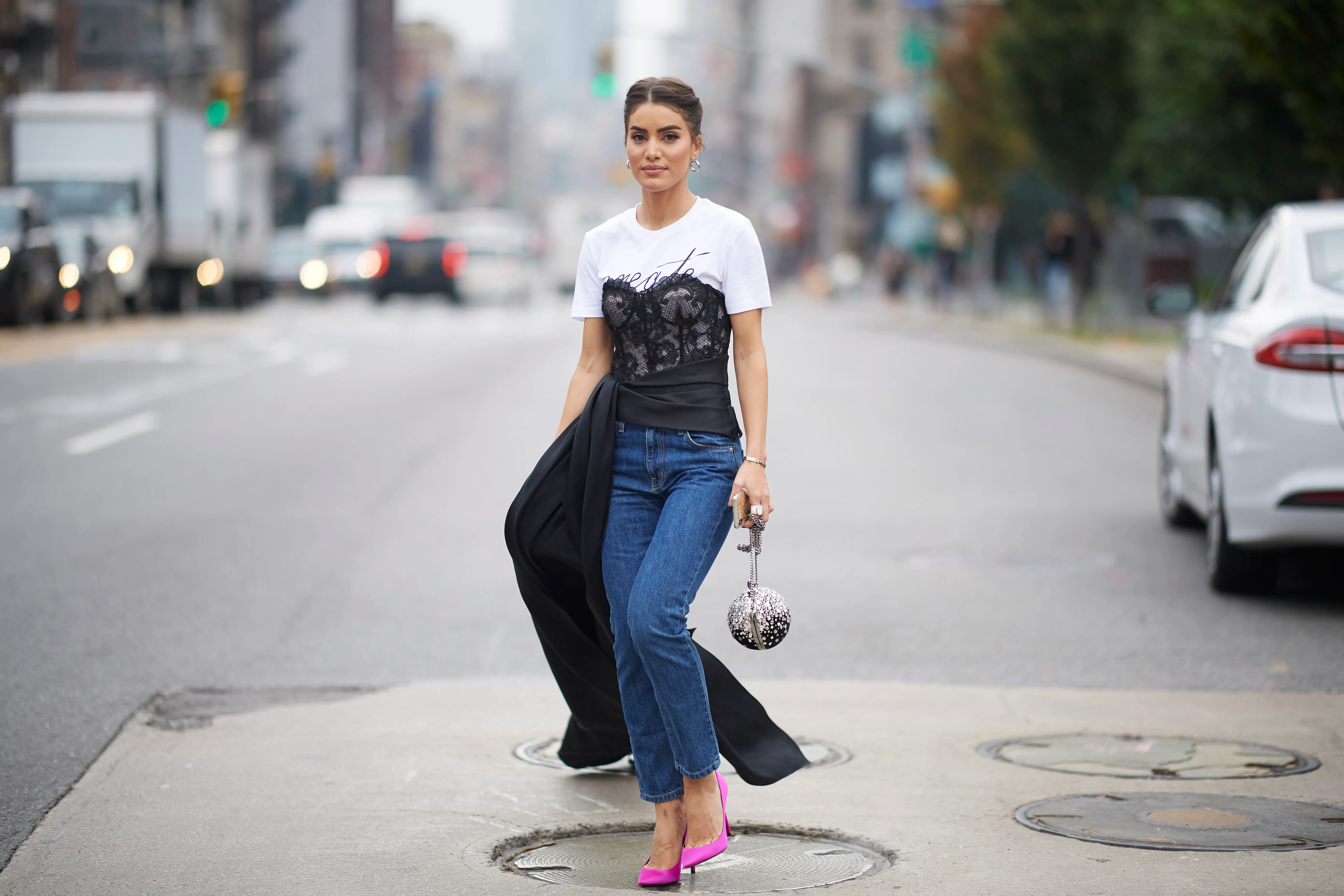 woman in skinny jeans