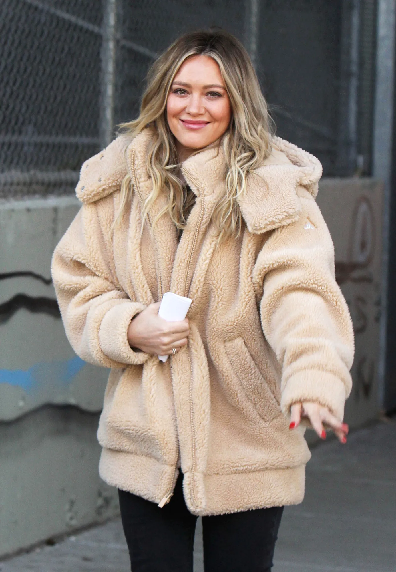Hilary Duff Brings 3-Month-Old Daughter Banks to ‘Younger’ Set: ‘I Think I Scared Her’