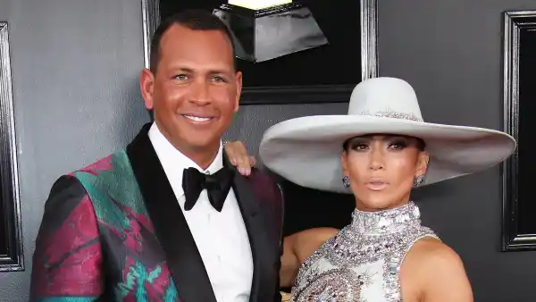 Jennifer Lopez Shows Off Pole-Dancing Skills While BF Alex Rodriguez