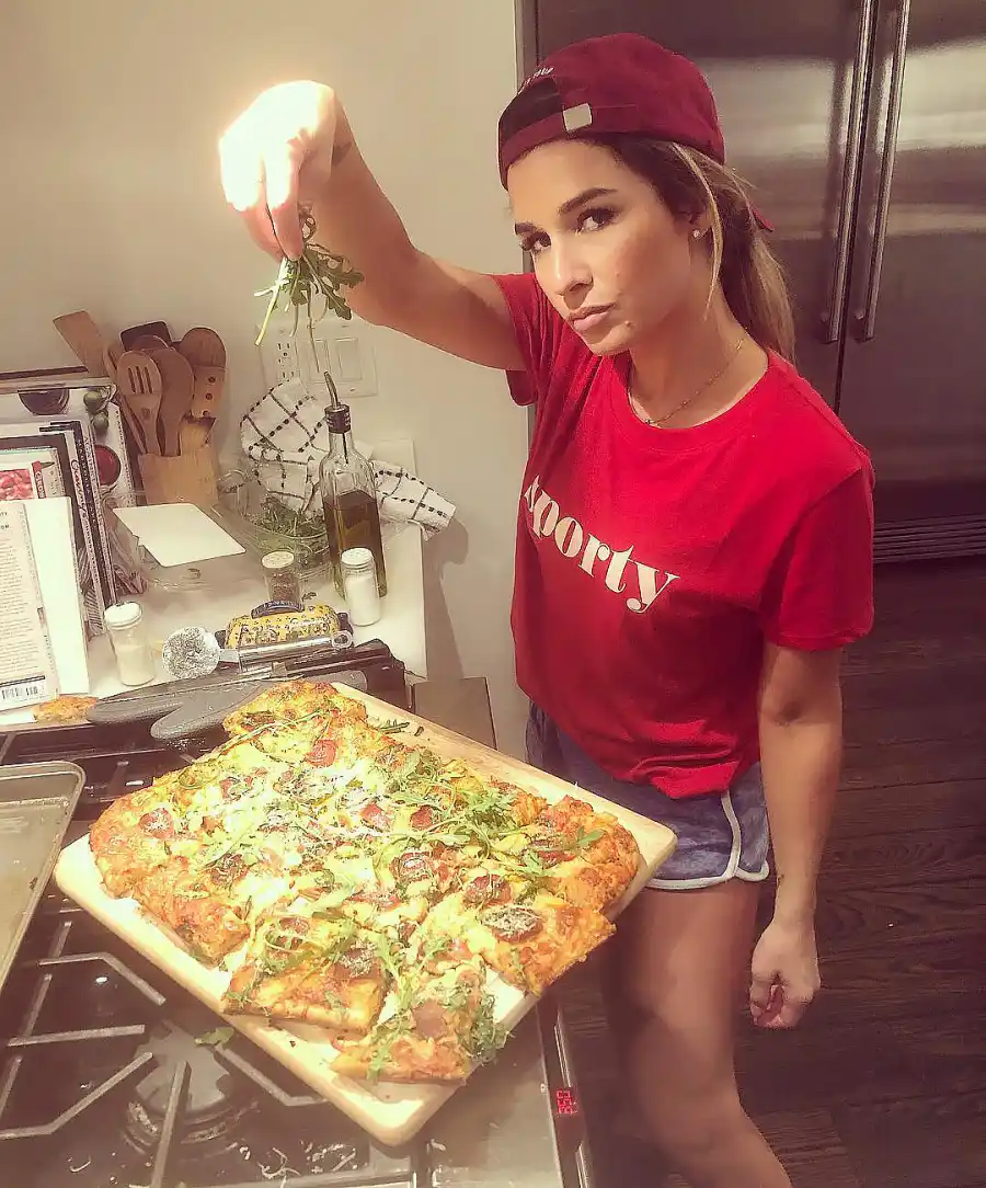 Kelly Ripa, Bethenny Frankel and More Share Their Super Bowl Sunday Eats