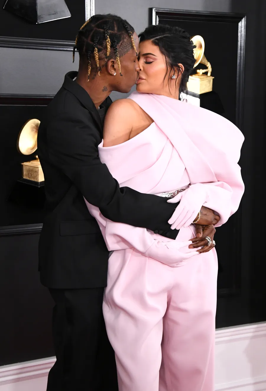 Grammys 2019: Kylie Jenner and Travis Scott Can’t Keep Their Hands Off Each Other