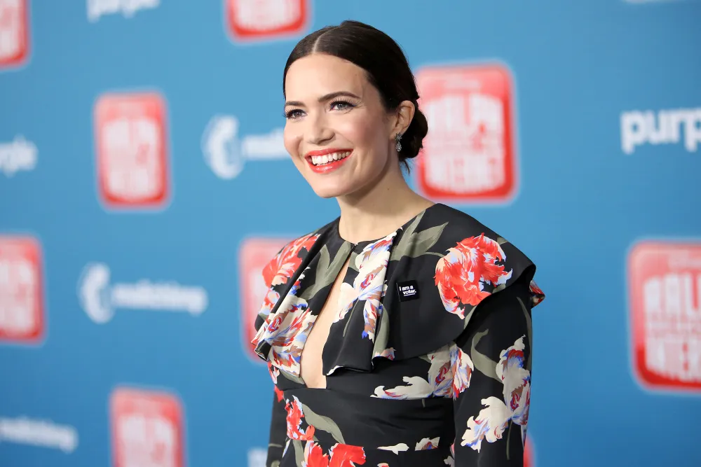 Mandy Moore Shares What &lsquo;This Is Us&rsquo; Has Taught Her About Motherhood: &lsquo;I&rsquo;ve Learned How to Change a Diaper&rsquo;